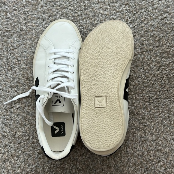 Veja Bicolor Leather low top Sneaker - Picture 4 of 5